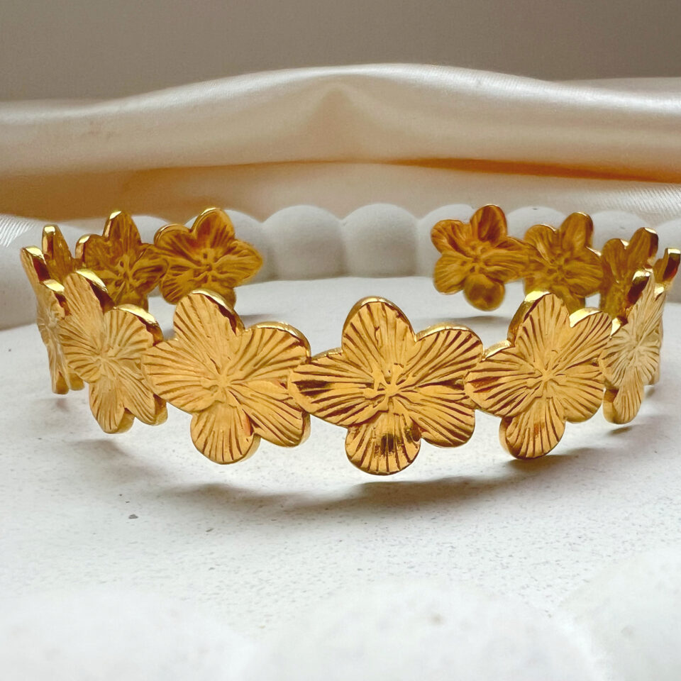 צמיד פרחוני