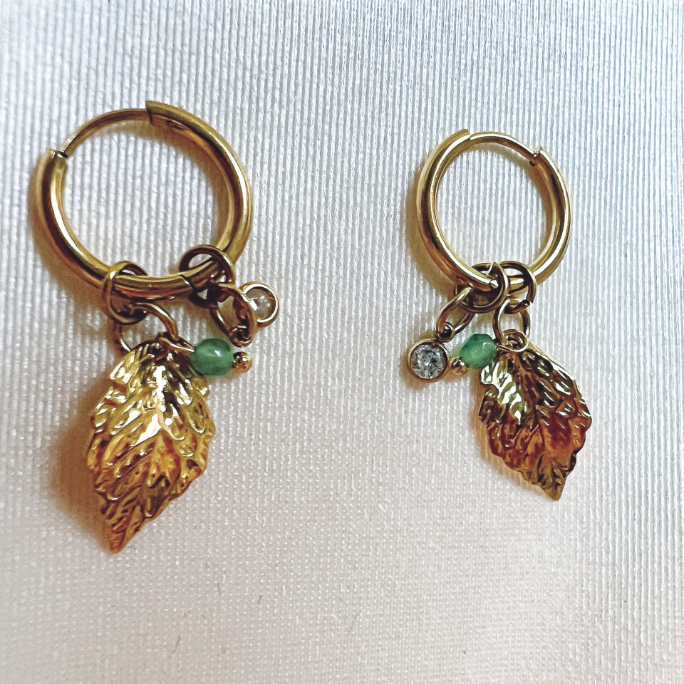 עגילי צ׳ארם אמילי